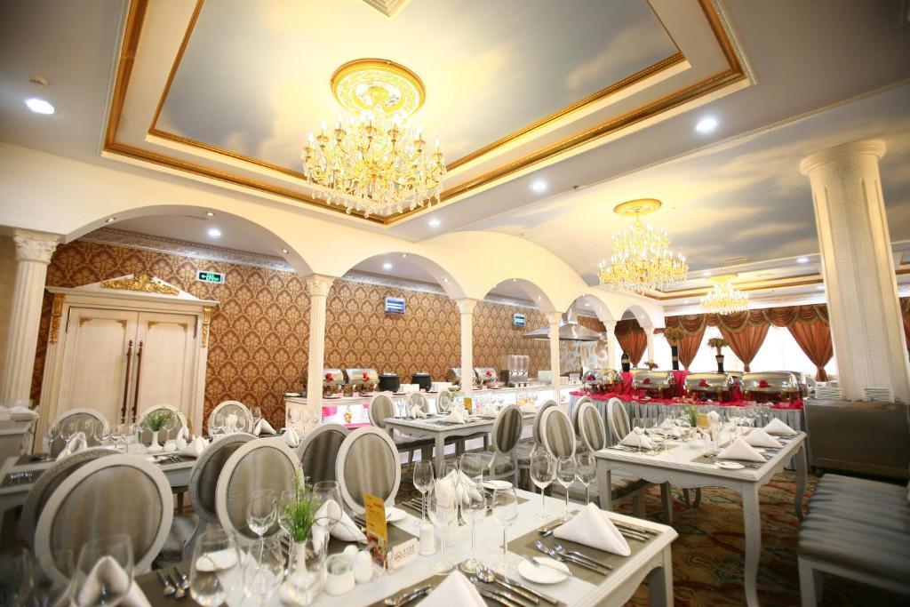 Luoyang Grand Hotel Restoran foto