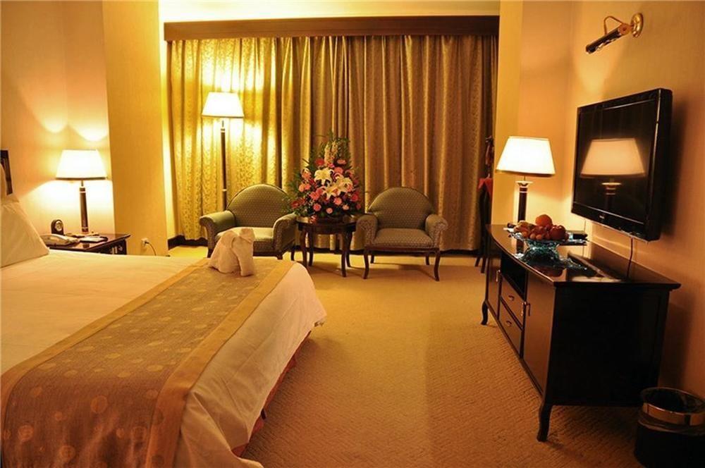 Luoyang Grand Hotel Bagian luar foto