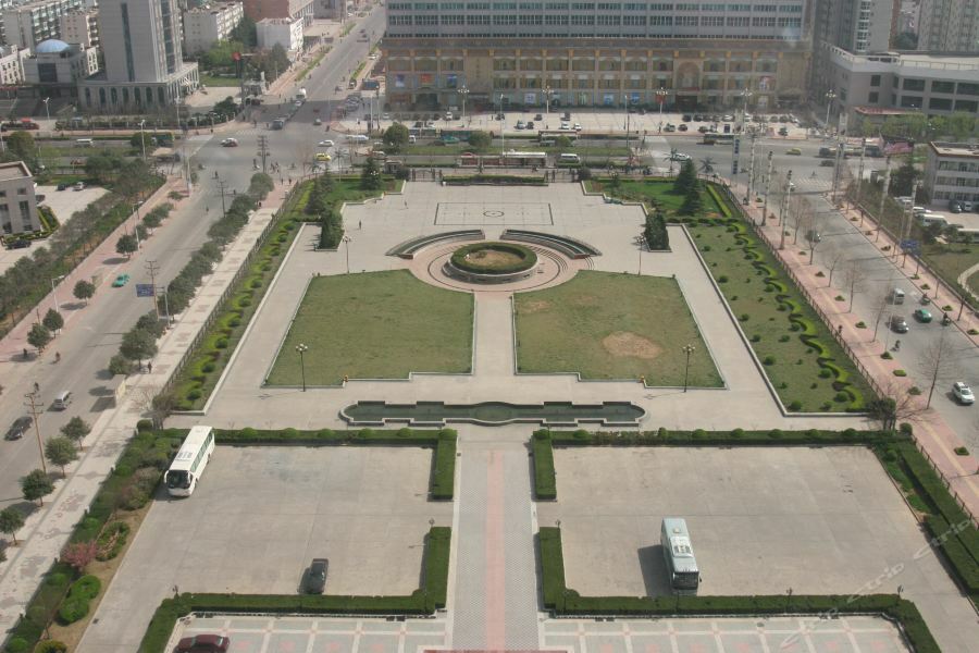 Luoyang Grand Hotel Bagian luar foto