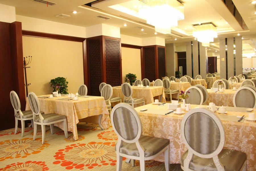 Luoyang Grand Hotel Bagian luar foto